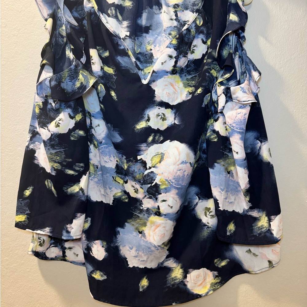 Gibson Navy Floral Ruffle Sleeve Blouse with White Roses - Picture 12 of 12